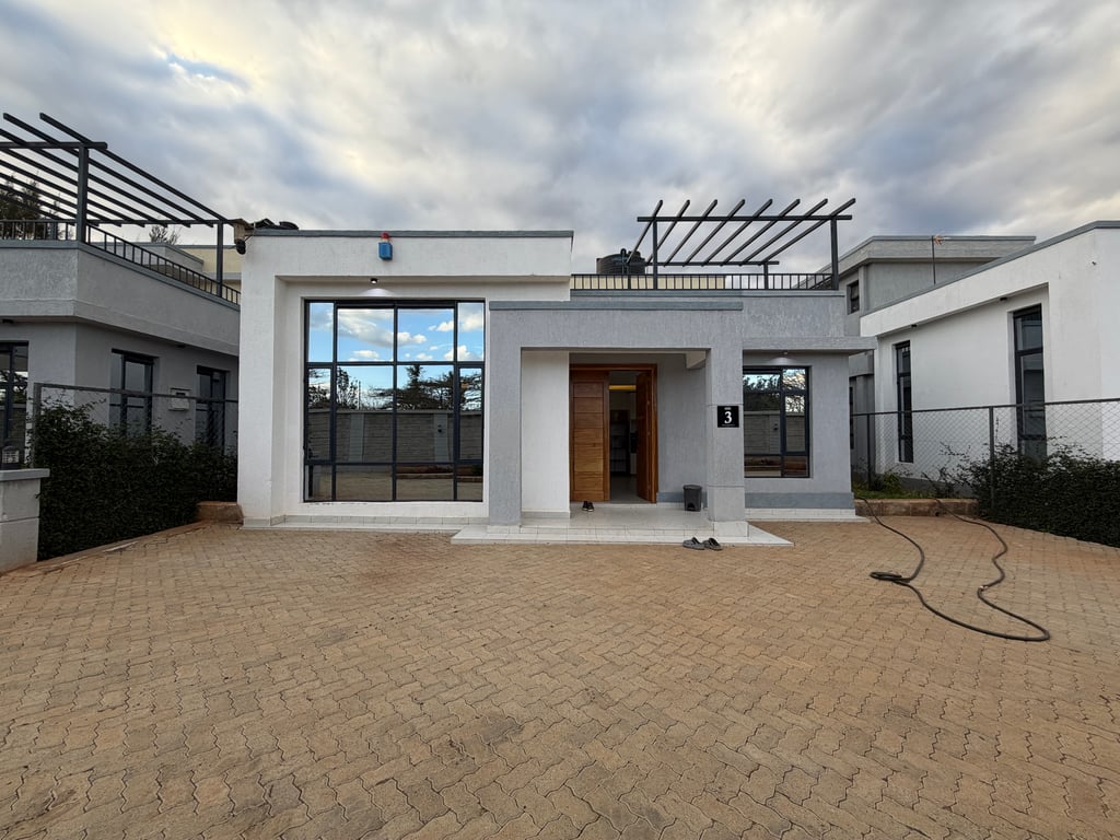 4-Bedroom All-En-Suite Maisonette | SQ | Double-Volume Lounge | Rooftop Gazebo