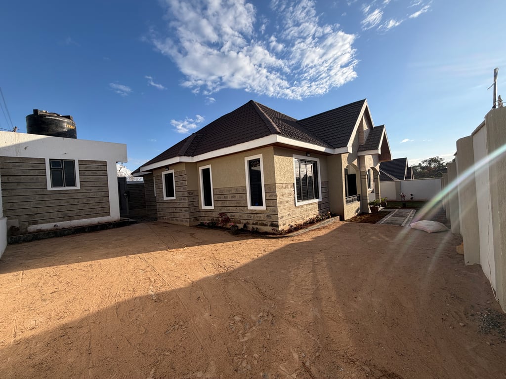 3 Bedroom All En-suite plus Dsq Bungalow for Sale | Ruiru Mugutha | Ksh 11.5M