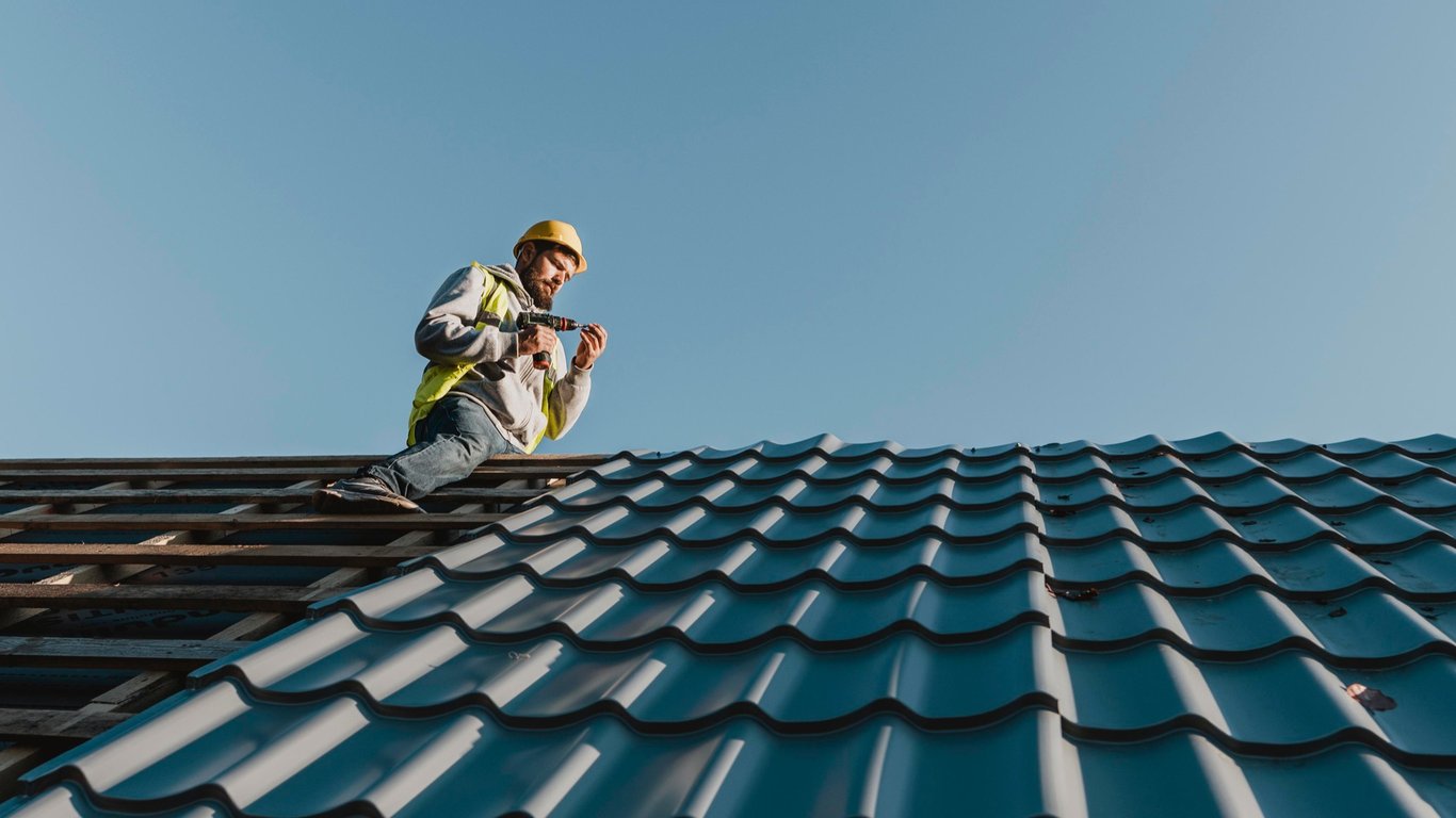Looking for a Roofing Contractor in Orlando? Here's What Makes the Right Choice