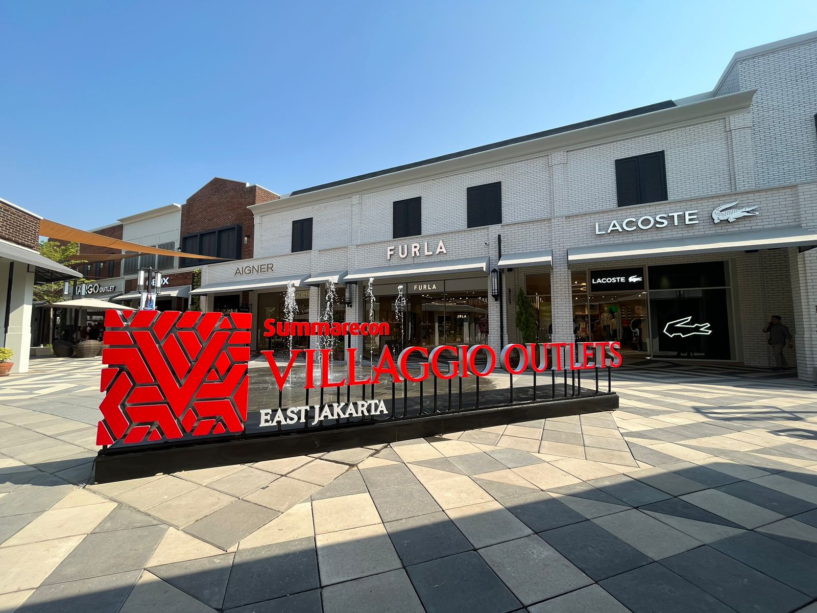 Summarecon Villaggio Outlets Jadi Outlet Autentik Pertama di Indonesia