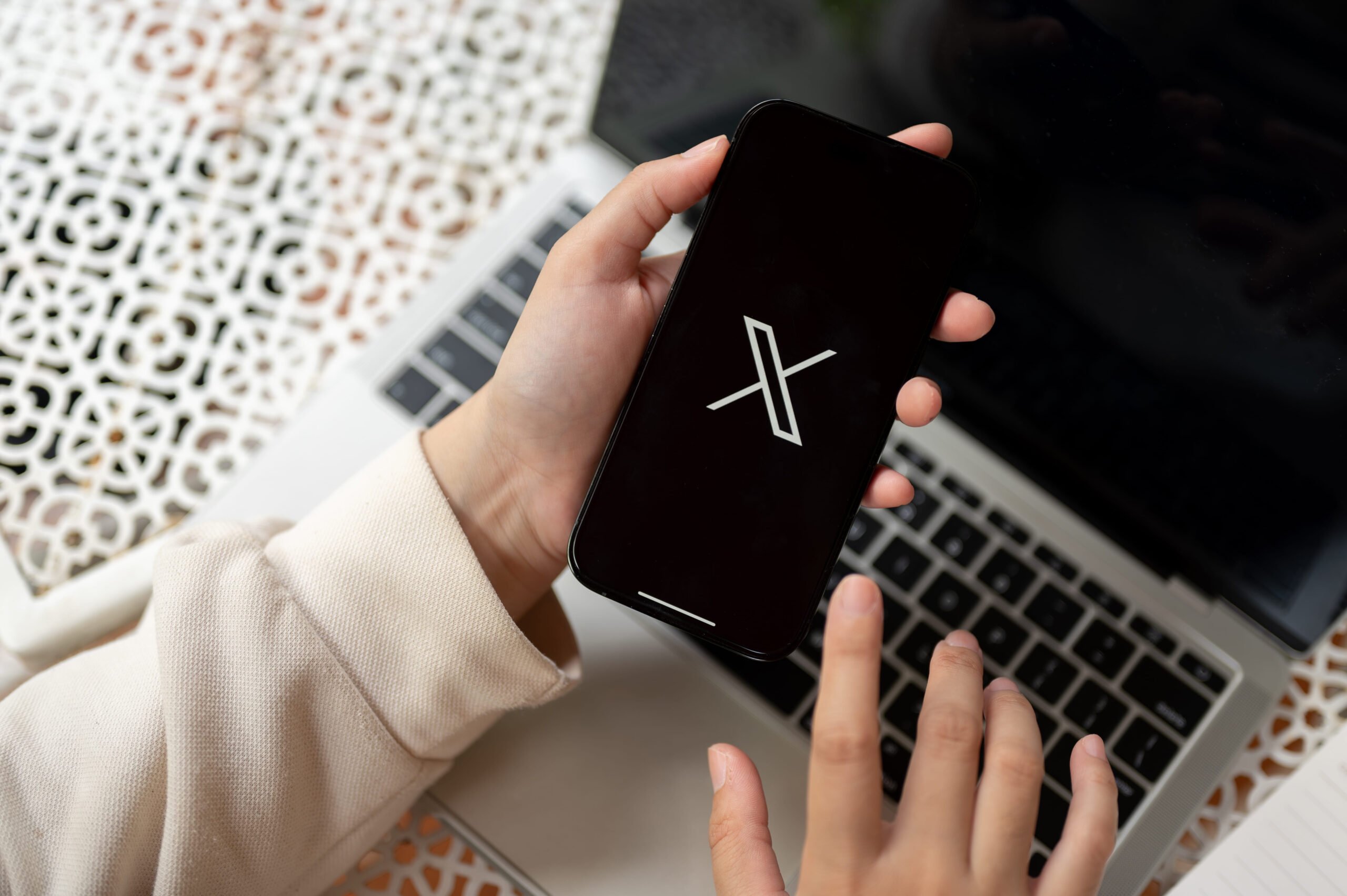 X Rilis Fitur Custom Timelines, Feed Bisa Disesuaikan Berdasarkan Topik
