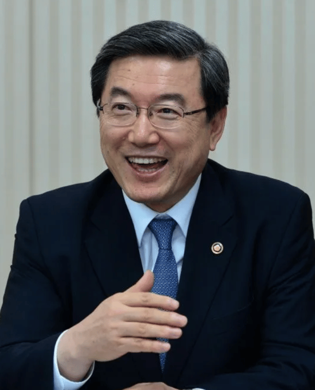 Dr. Young-sup Joo
