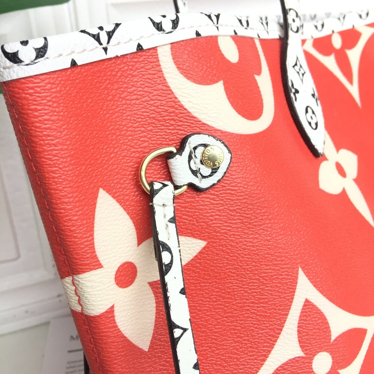 LOUIS VUITTON NEVERFULL MONOGRAM GIANT JUNGLE MM RED