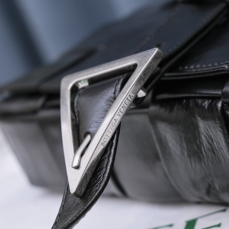 BOTTEGA VENETA INTRECCIATO BLACK PAPER LEATHER CROSS-BODY BAG SS2021