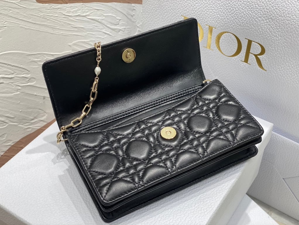 GUCCI MATELASS? BLACK LEATHER SMALL SHOULDER BAG 739709 UM8HG 1046