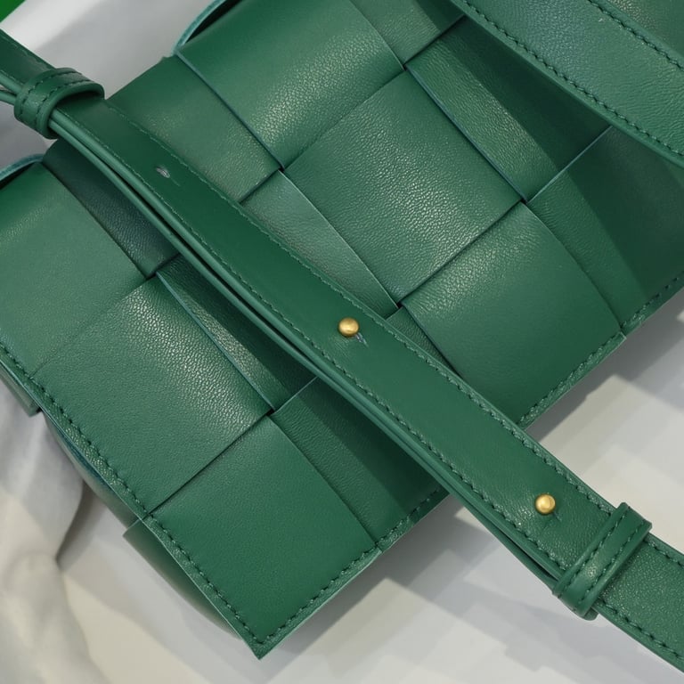 BOTTEGA VENETA WOMEN’S OLIVE CASSETTE INTRECCIATO LEATHER CROSS-BODY BAG