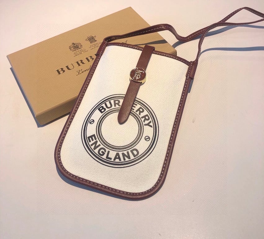 BURBERRY WHITE MOBILE PHONE BAGS AND COIN PURSES