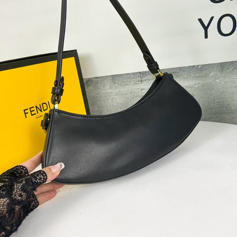 FENDI O’LOCK SWING MINT BLACK LEATHER CLUTCH
