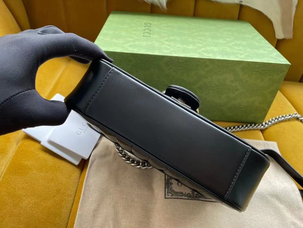 GUCCI MARMONT MINI SHOULDER BAG