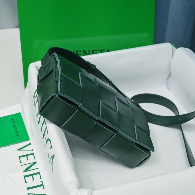 BOTTEGA VENETA SEAWEAD CASSETTE INTRECCIATO LEATHER CROSS-BODY BAG