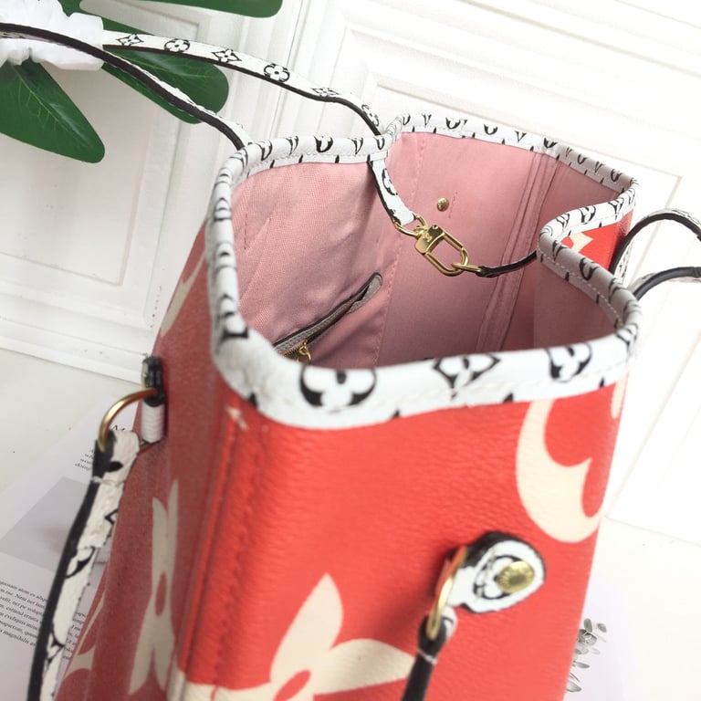 LOUIS VUITTON NEVERFULL MONOGRAM GIANT JUNGLE MM RED