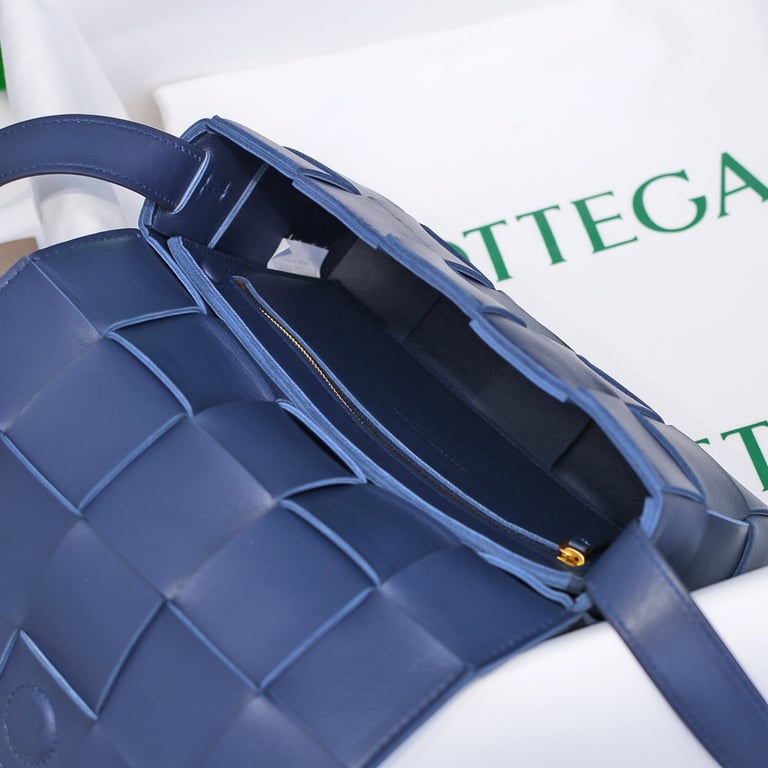 BOTTEGA VENETA NAVY CASSETTE INTRECCIATO LEATHER CROSS-BODY BAG