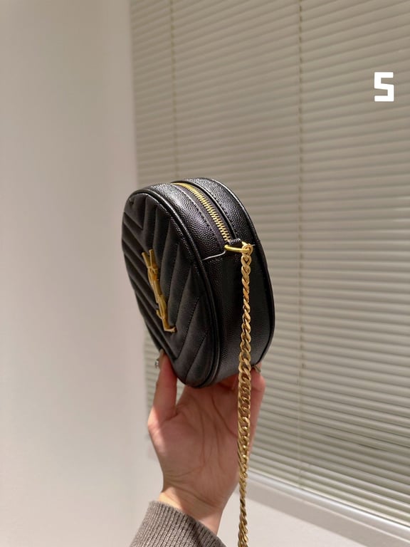 SAINT LAURENT VINYLE ROUND CAMERA BAG IN CHEVRON QUILTED GRAIN DE POUDRE EMBOSSED LEATHER 18CM 104361GF071000