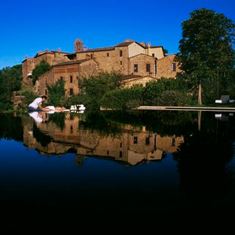 Castel Monastero