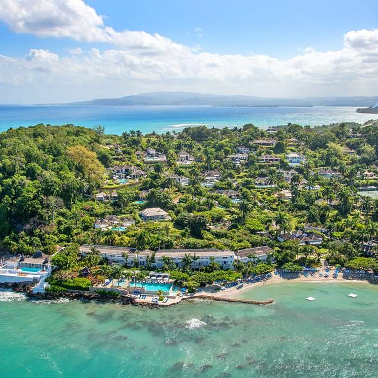 Round Hill Hotel & Villas