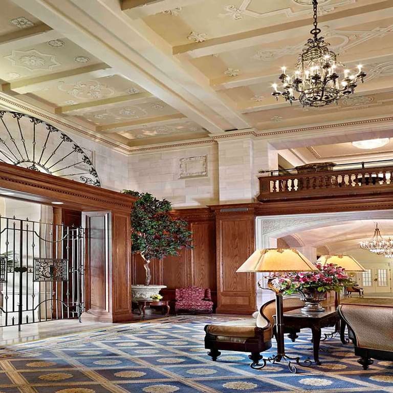 Fairmont Hotel MacDonald