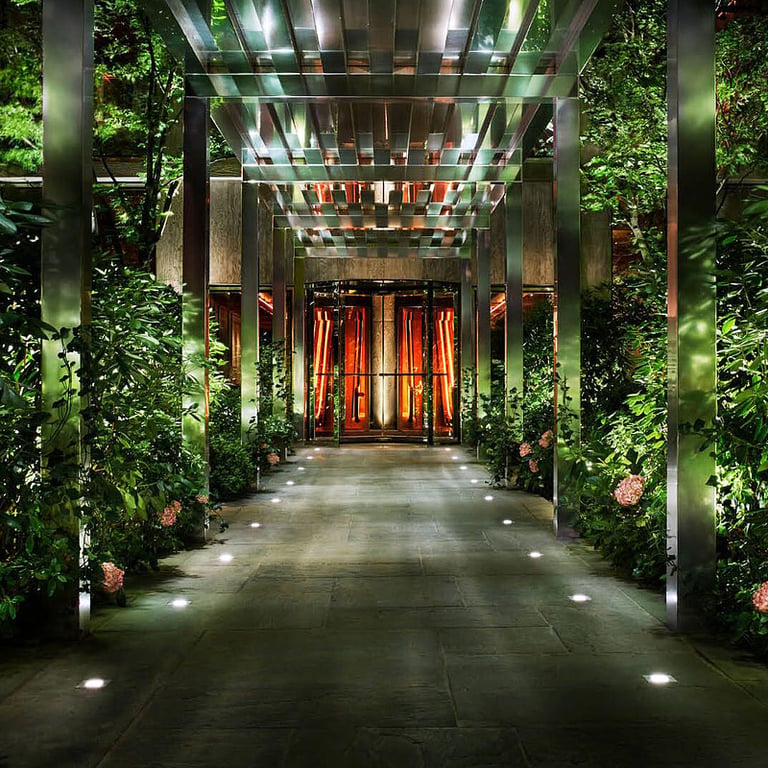Public Hotel
