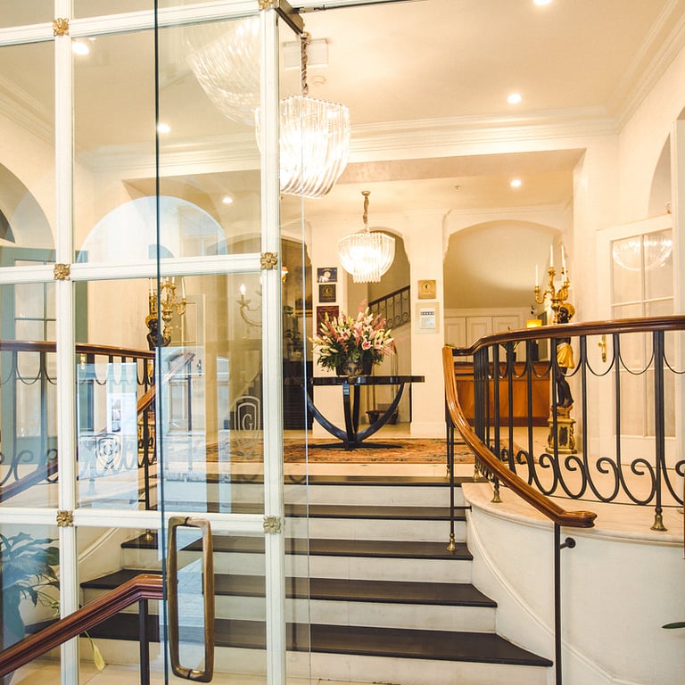 Grand Palace Hotel