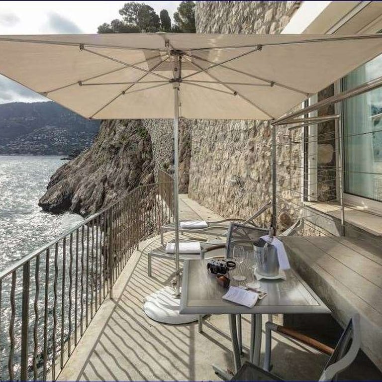 Cap Estel