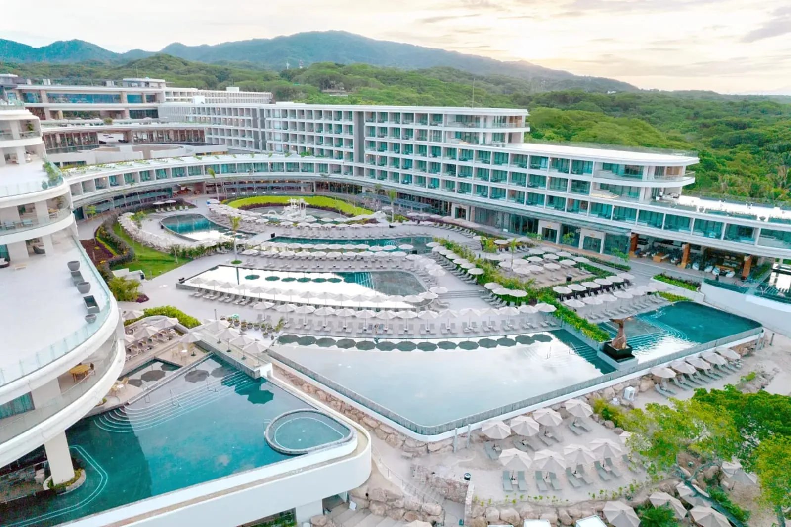 Secrets Bahia Mita Surfs & Spa Resort