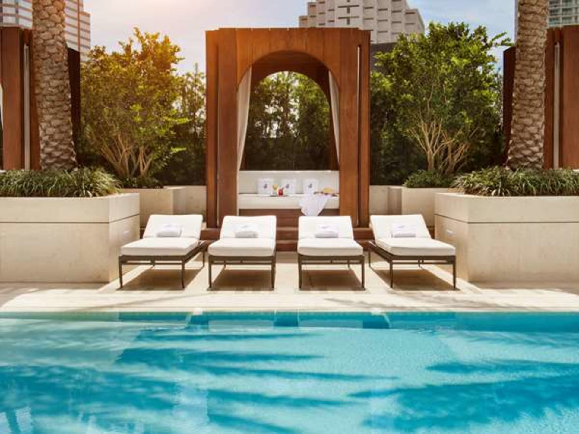 SLS Lux Brickell