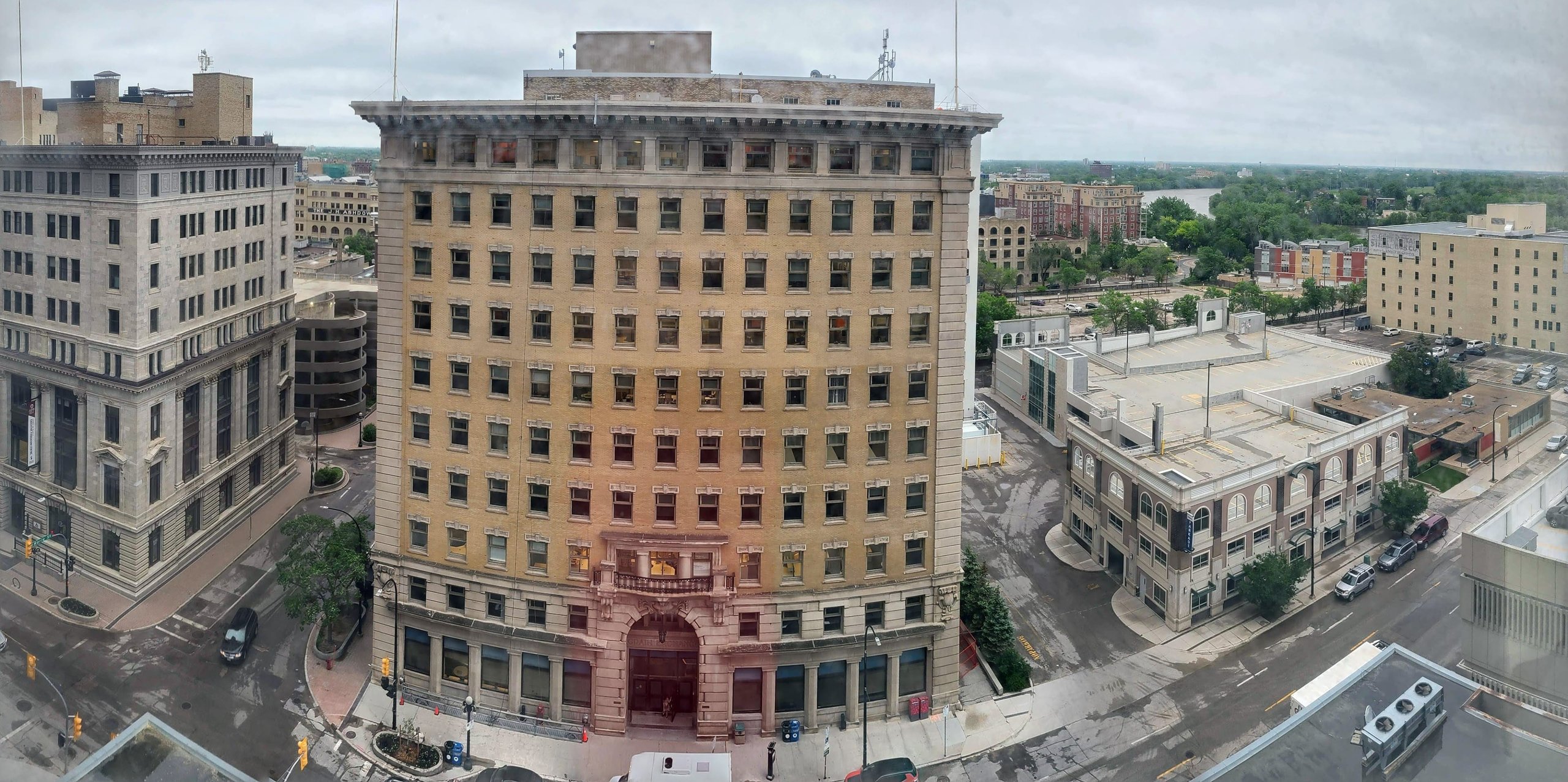 The Fairmont Winnipeg Gold Experience