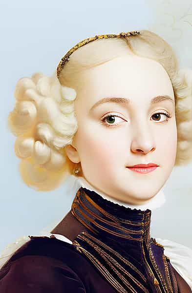 Julia Garner