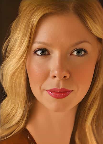 Riki Lindhome