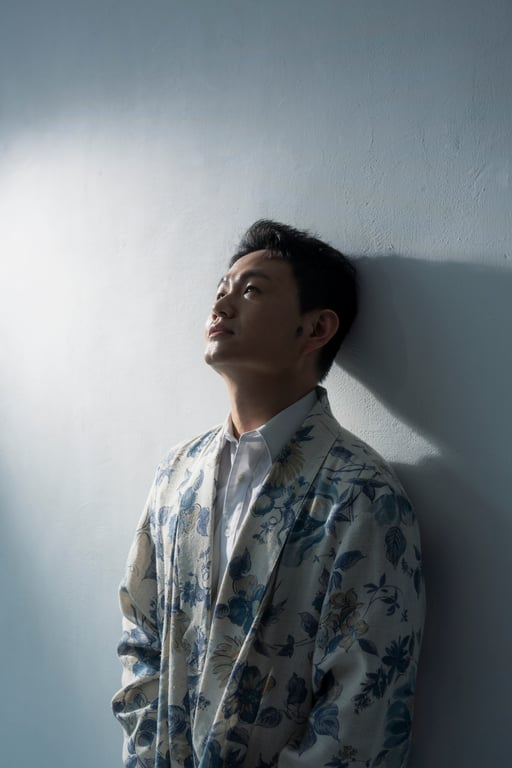 王靖惇——在遺墟的光裡生成宇宙