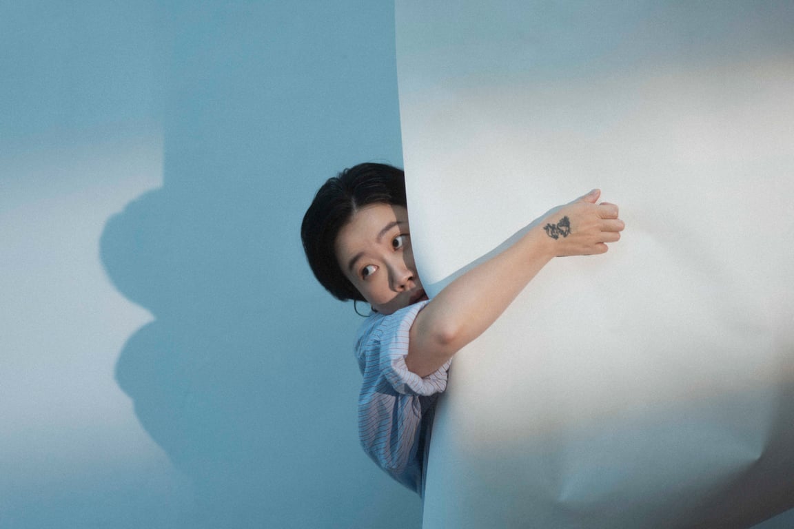 📣📣十月焦點人物 📣📣余品潔：在家，在尋路回家