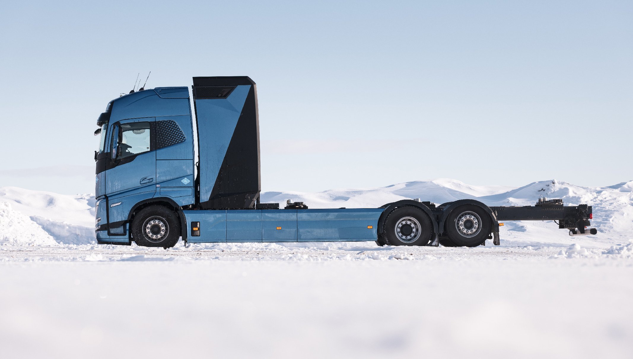 Volvo Trucks testaa vetykäyttöisiä sähkökuorma-autoja yleisillä teillä ...