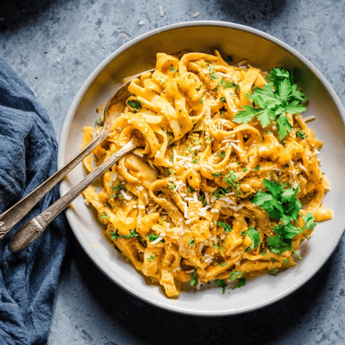 One-Pot Vegan Pumpkin Alfredo