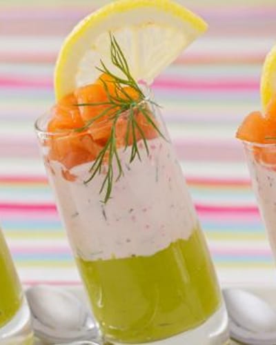 Verrines de Crème D'avocat au Saumon Fumé