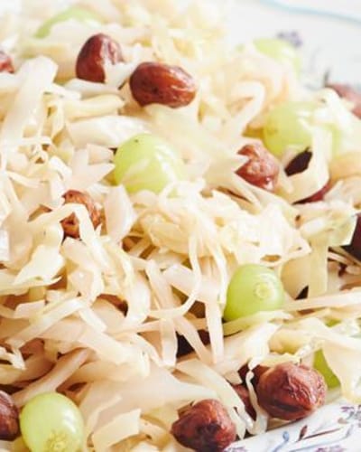Salade de Chou Blanc au Gouda, aux Raisins et aux Noix