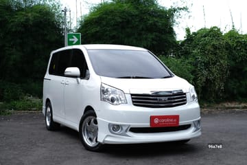 Toyota Nav1 V 2.0 2013