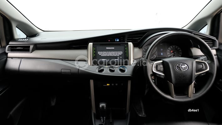 Toyota Innova 2022