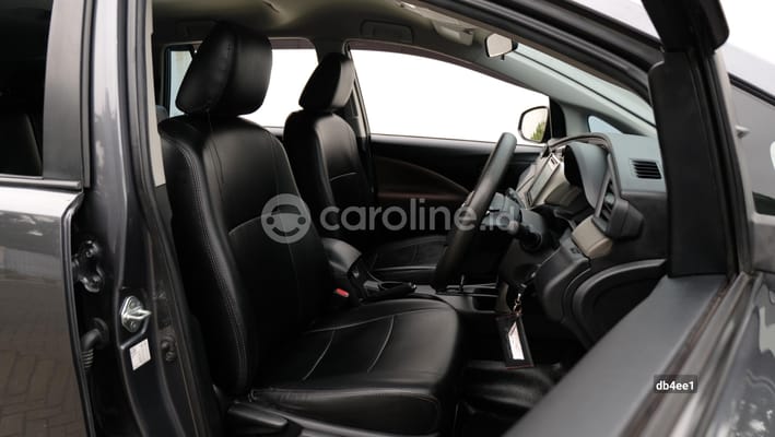 Toyota Innova 2022