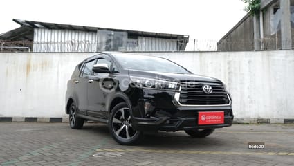 Toyota Innova VENTURER 2.0 2021