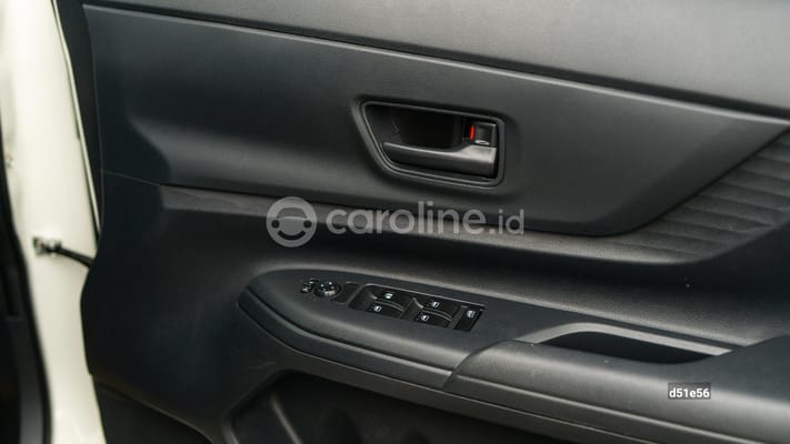 Daihatsu Xenia 2024