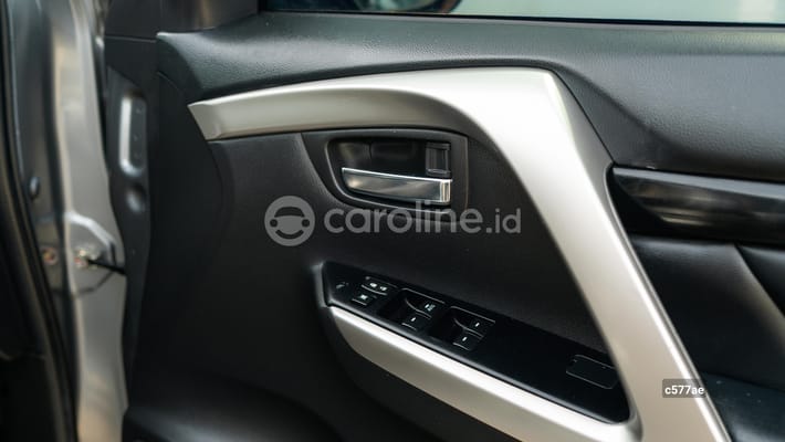 Mitsubishi Pajero Sport 2020