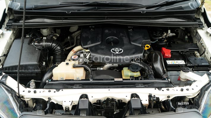 Toyota Innova 2021