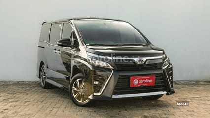 Toyota Voxy 2.0 2021