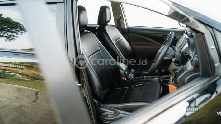 Toyota Innova 2021