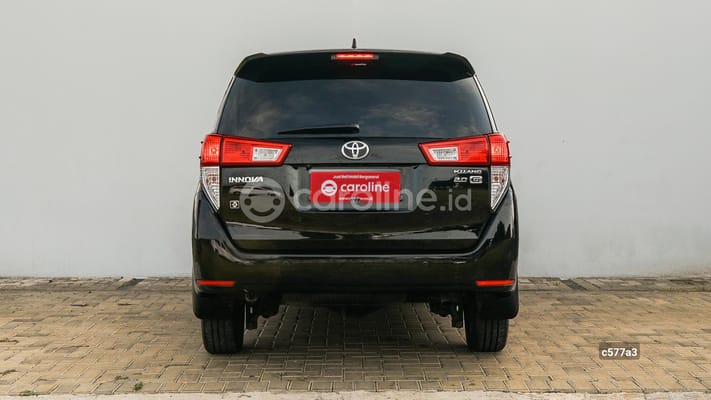 Toyota Innova 2021