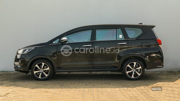 Toyota Innova 2021