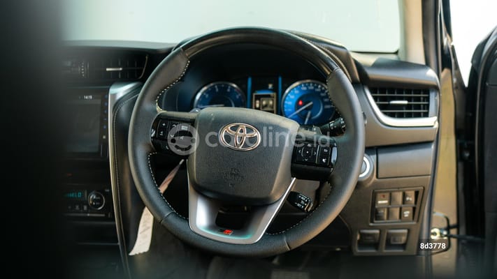 Toyota Fortuner 2.4 2022