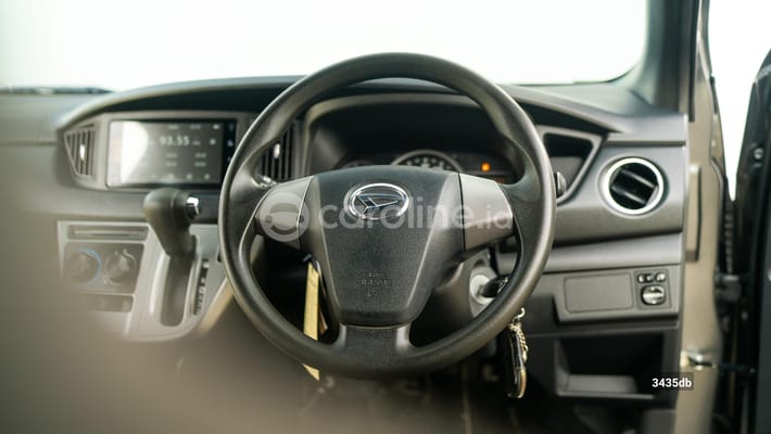 Daihatsu Sigra 2024