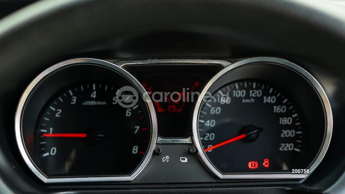 Nissan Grand Livina 2015