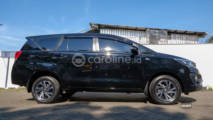 Toyota Innova 2022