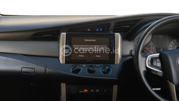 Toyota Innova 2022